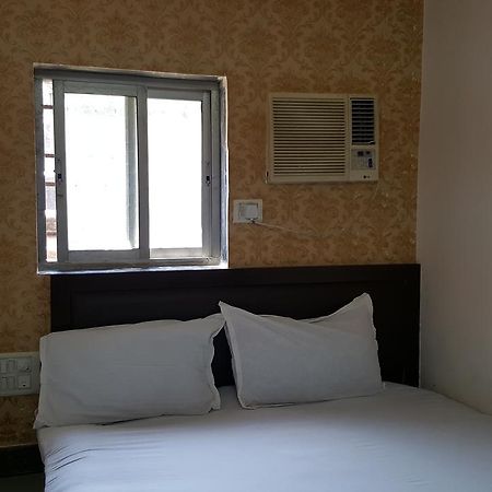 Hotel Al Mehraj 孟买 外观 照片
