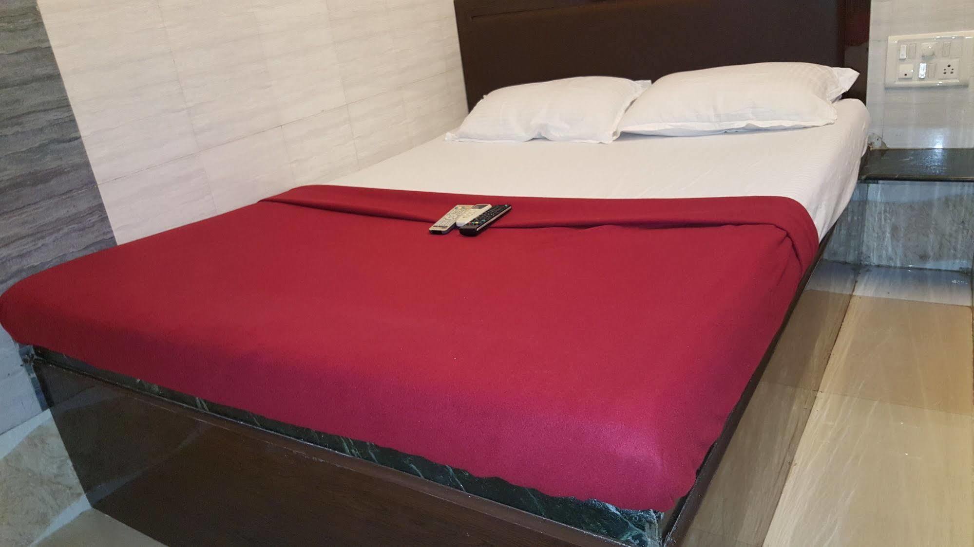Hotel Al Mehraj 孟买 外观 照片